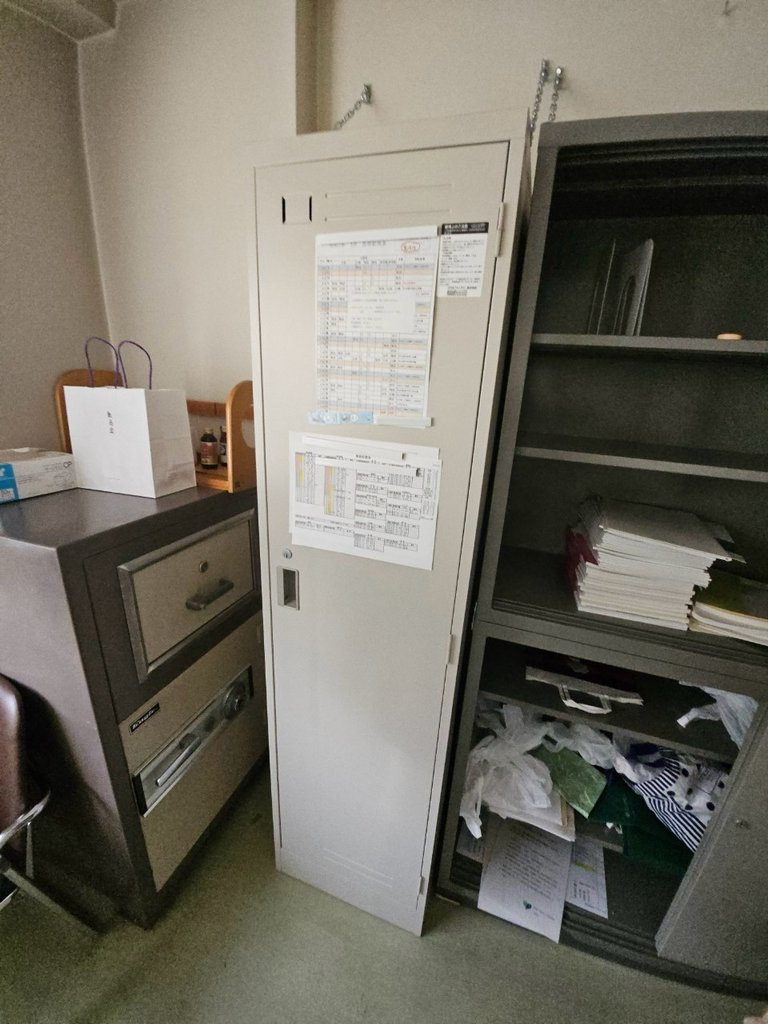 浜松市の病院様より買取した書庫