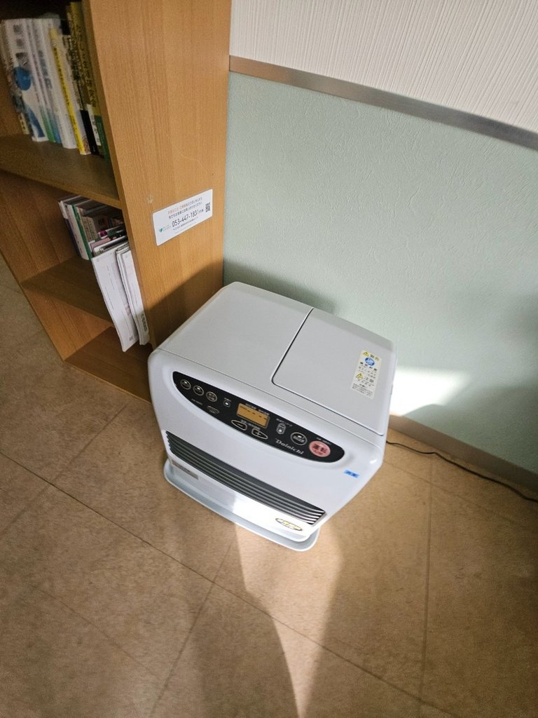 浜松市の病院様より買取したファンヒーター