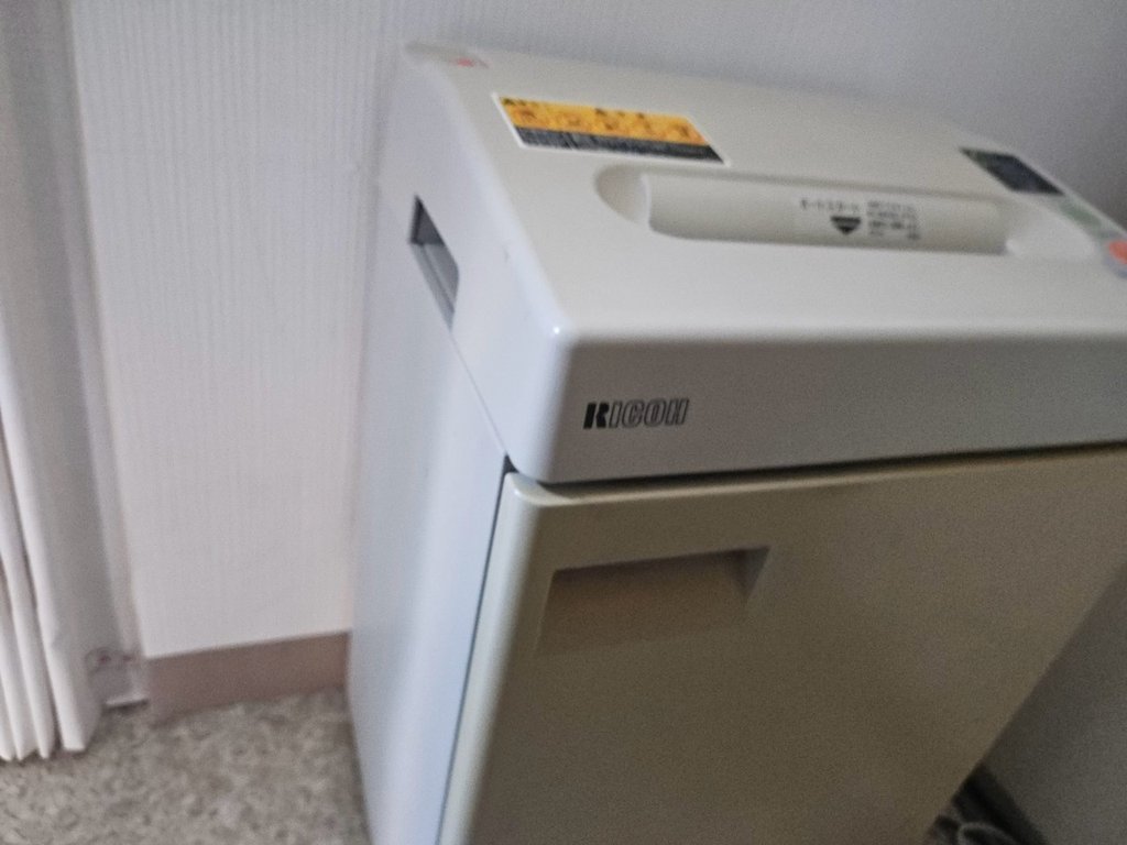 浜松市の病院様より買取したシュレッダー