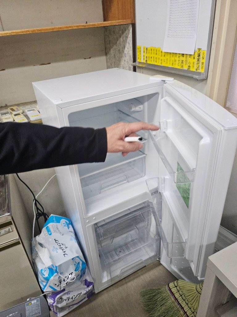 浜松市の病院様より買取した冷蔵庫