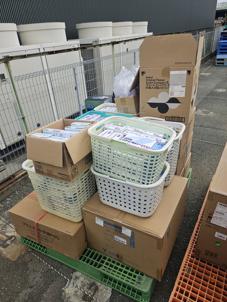 搬出後に倉庫へ運び込んだかご